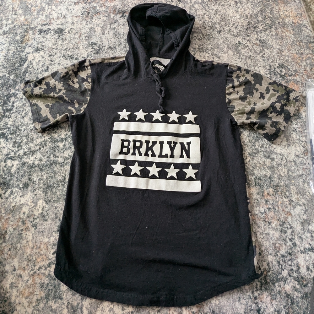 Men's Large hoodie tshirt